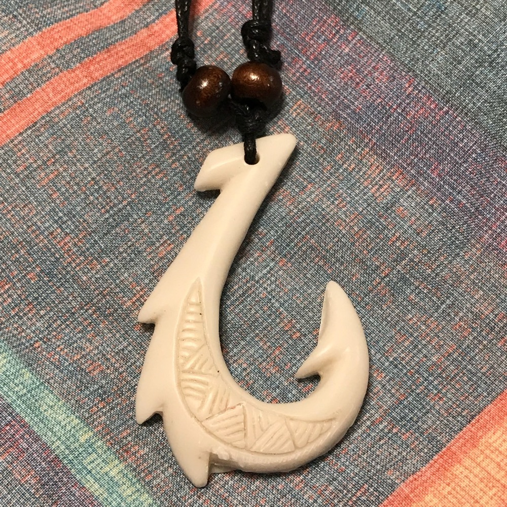 NEW Men’s (unisex) Faux Hook Pendant